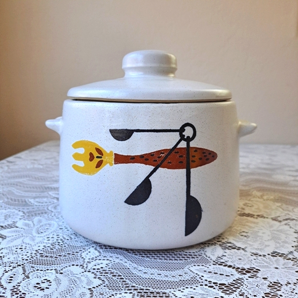 Vtg 60s MCM West Bend Stoneware Bean Pot Crockery with Utensil Motif